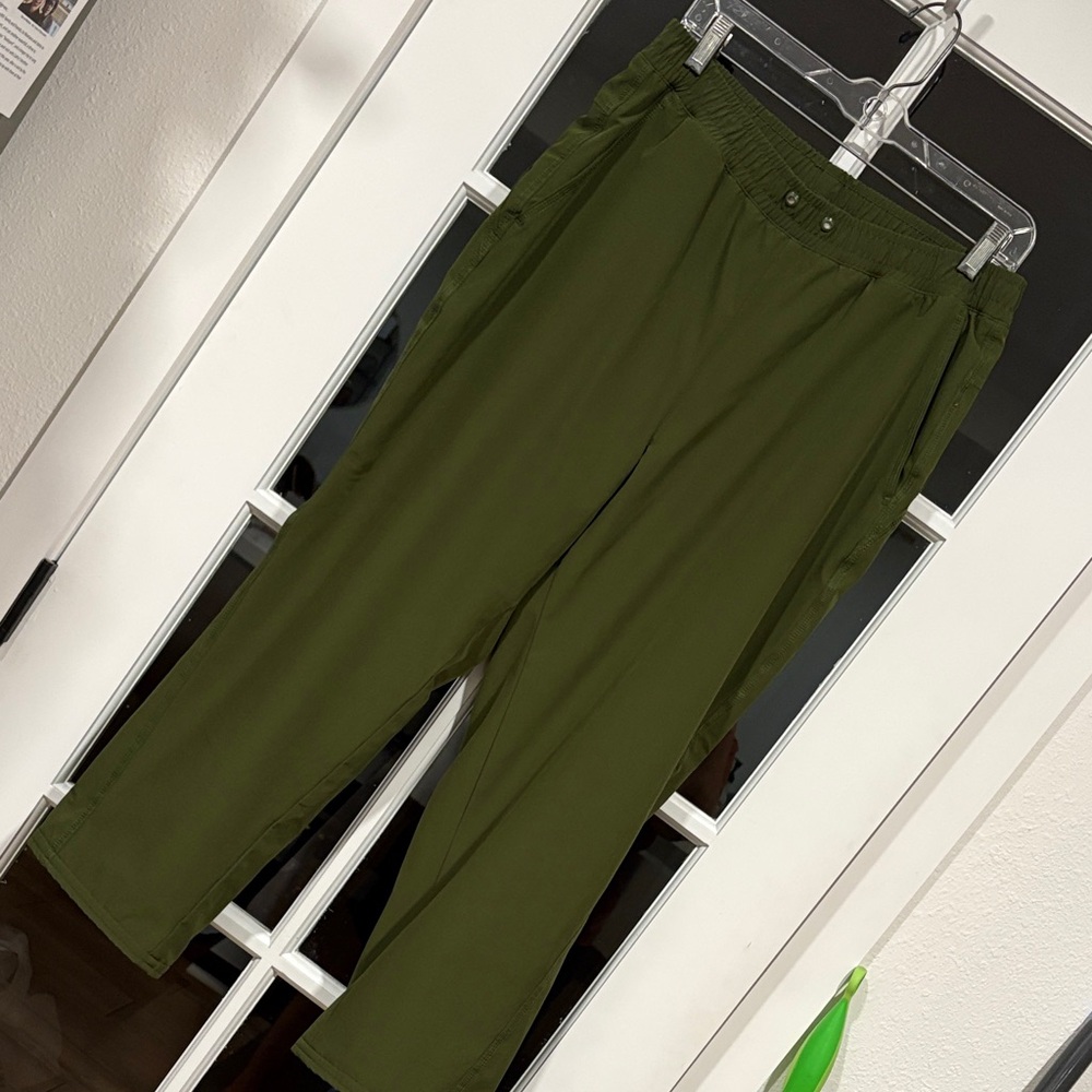 Gerry  woman’s fleece lined Olive Green Pants
